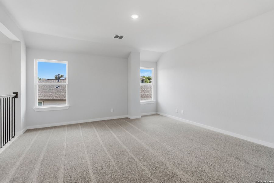 Spacious, unfurnished interior of a new home in Hickory Ridge, Elmendorf (Image 21). Spacious, unfurnished interior of a new home in Hickory Ridge, Elmendorf (Image 21).