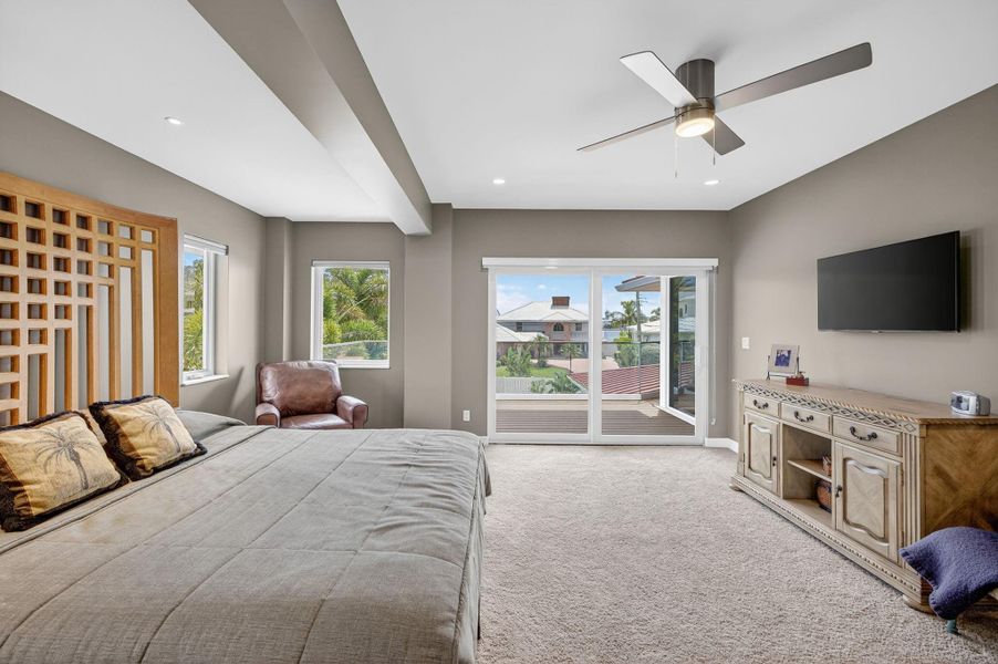 Furnished interior view inside a new home in , Fort Lauderdale (Image 24).