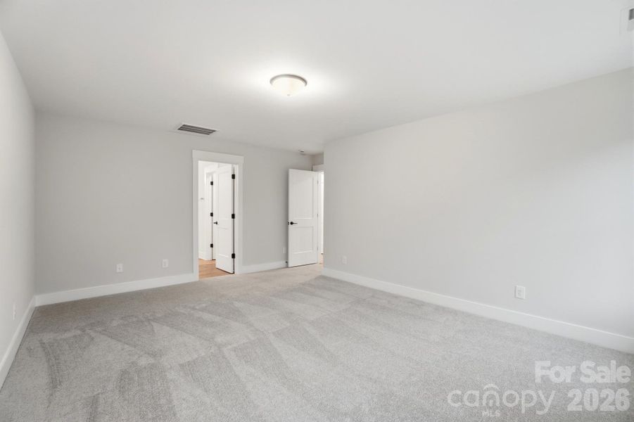 Spacious, unfurnished interior of a new home in Summerlin, Mooresville (Image 40). Spacious, unfurnished interior of a new home in Summerlin, Mooresville (Image 40).