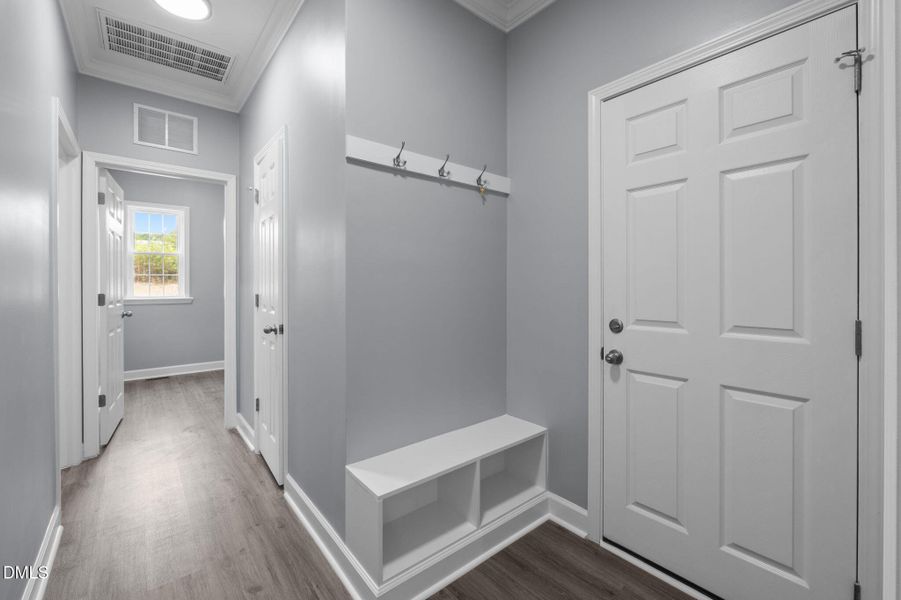 32-web-or-mls-P1084644 32-web-or-mls-P1084644