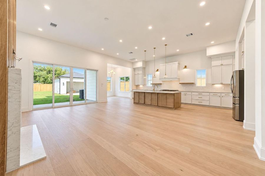 Spacious, unfurnished interior of a new home in , Houston (Image 23). Spacious, unfurnished interior of a new home in , Houston (Image 23).