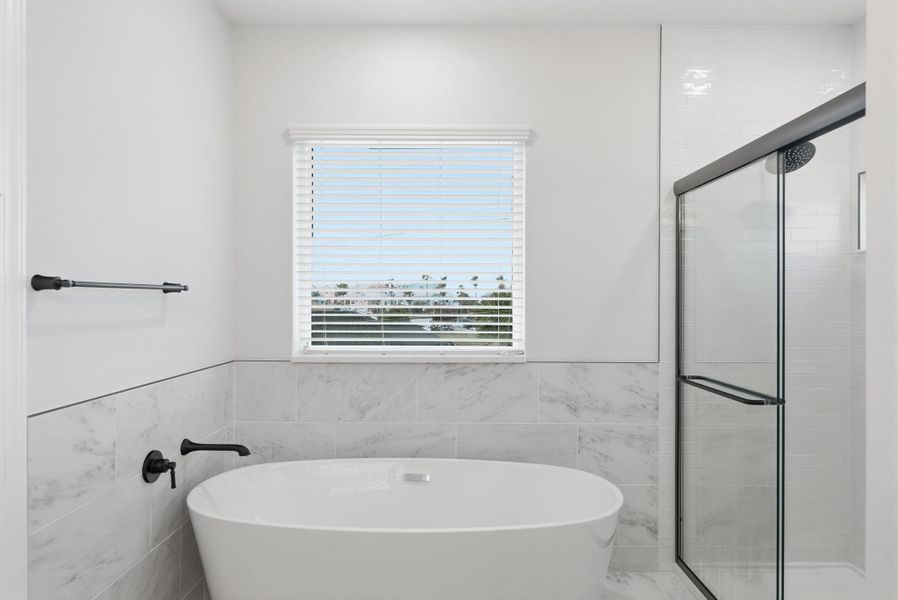 Representative furnished interior of a home built from the Bayview by SeaGate Homes in Beachview Cove, Ormond Beach (Image 49).