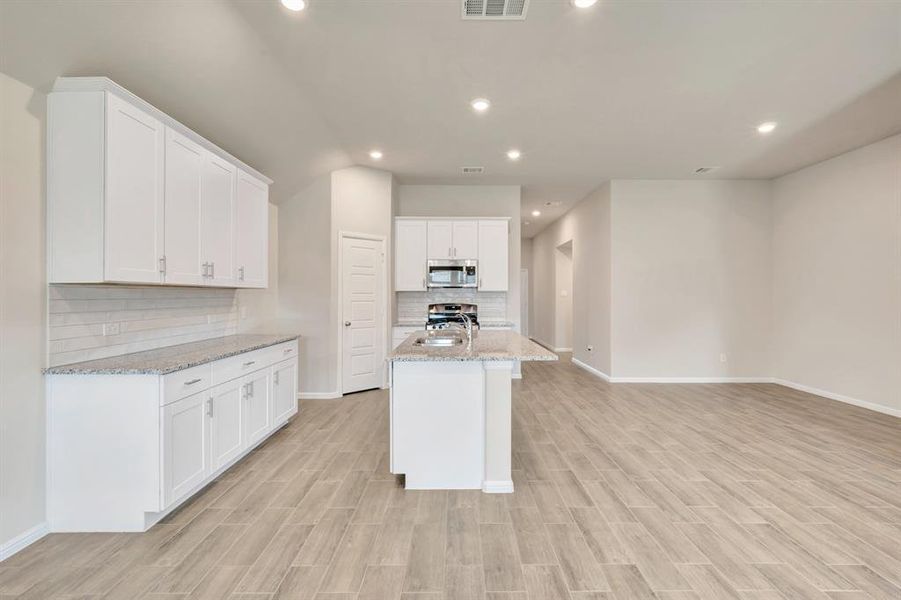 Furnished interior view inside a new home in Forest Park, Princeton (Image 5). Furnished interior view inside a new home in Forest Park, Princeton (Image 5).