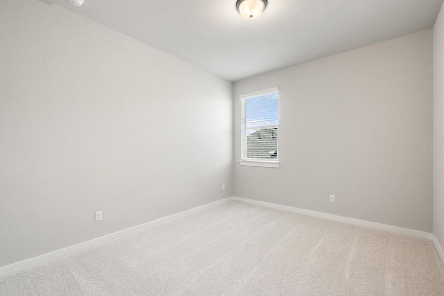 Spacious, unfurnished interior of a new home in Heritage, Dripping Springs (Image 34).