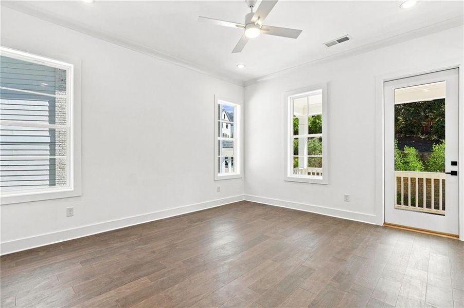Spacious, unfurnished interior of a new home in Parkside Roswell, Roswell (Image 42).