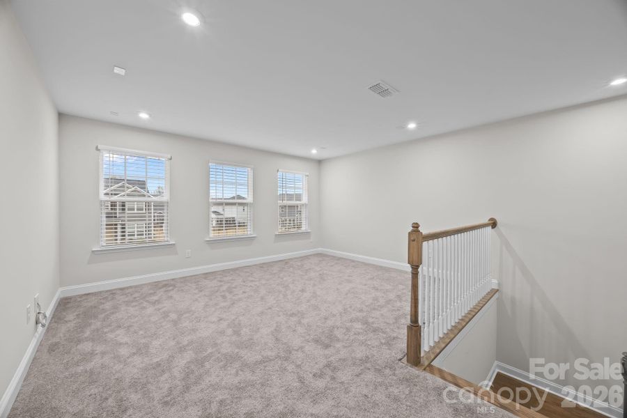 Spacious, unfurnished interior of a new home in Parkside Crossing, Charlotte (Image 25).