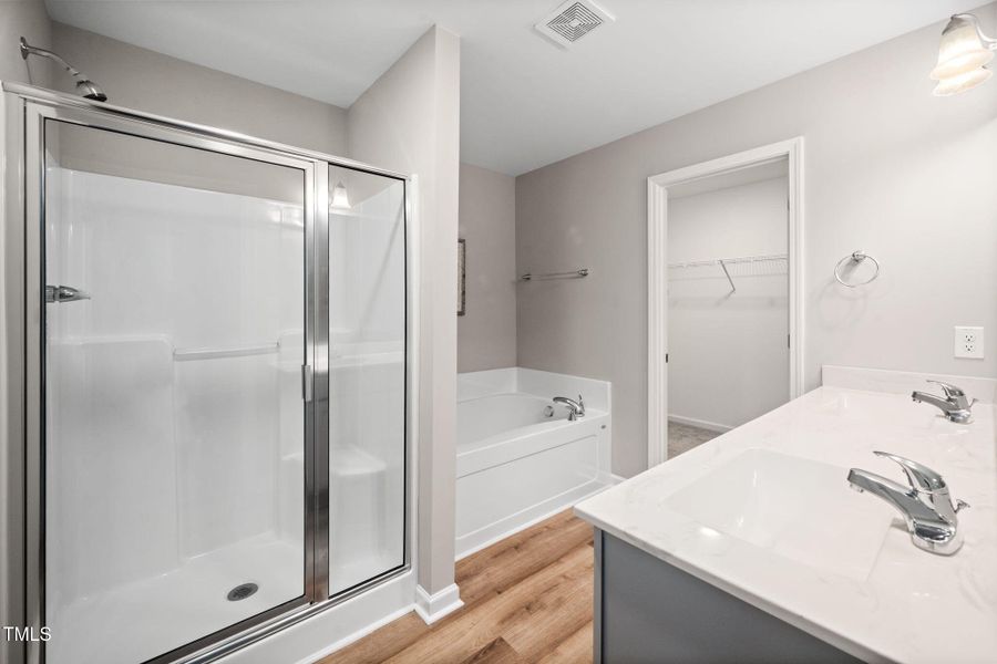 19-web-or-mls-20 Ava (22 of 120) 19-web-or-mls-20 Ava (22 of 120)