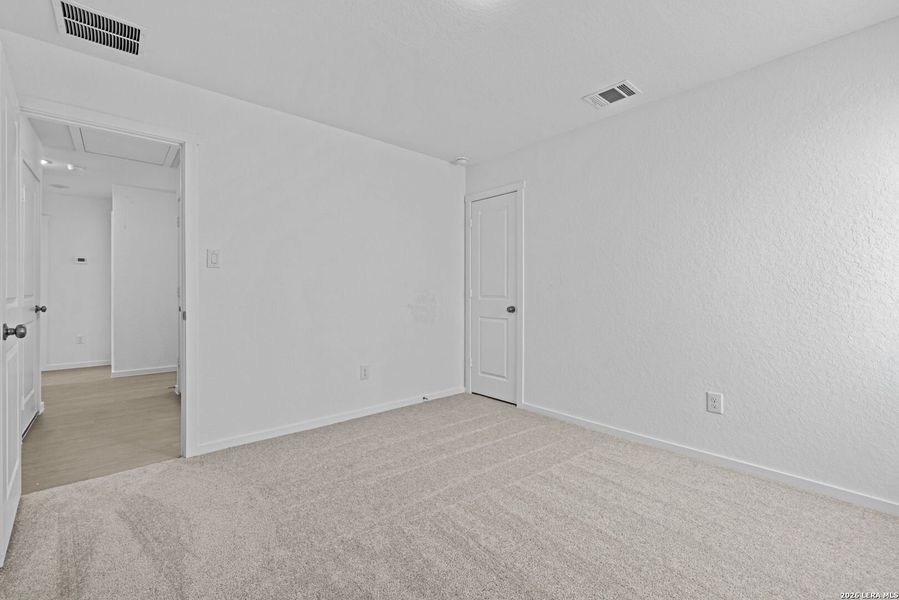 Spacious, unfurnished interior of a new home in Voss Farms, New Braunfels (Image 22). Spacious, unfurnished interior of a new home in Voss Farms, New Braunfels (Image 22).