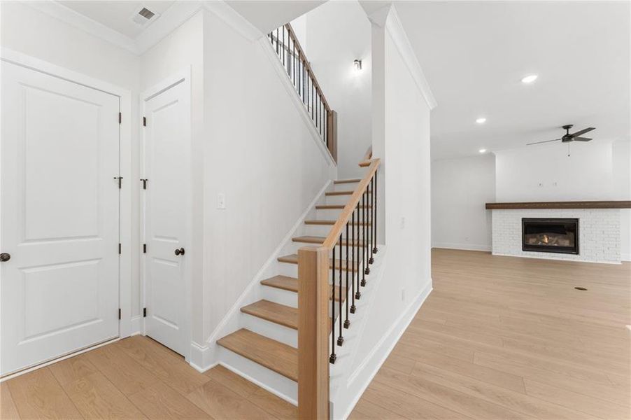 Spacious, unfurnished interior of a new home in Linden Grove, Powder Springs (Image 27).