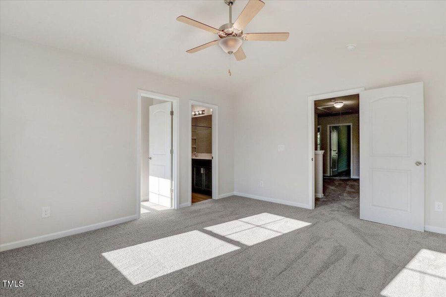 18-200 Streamlet Dr-18