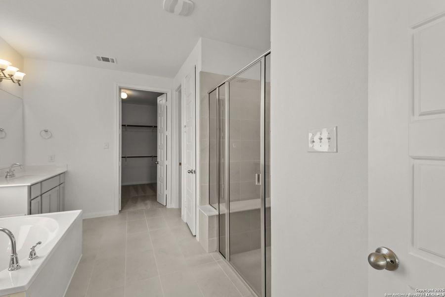 Furnished interior view inside a new home in Homestead, Schertz (Image 7). Furnished interior view inside a new home in Homestead, Schertz (Image 7).