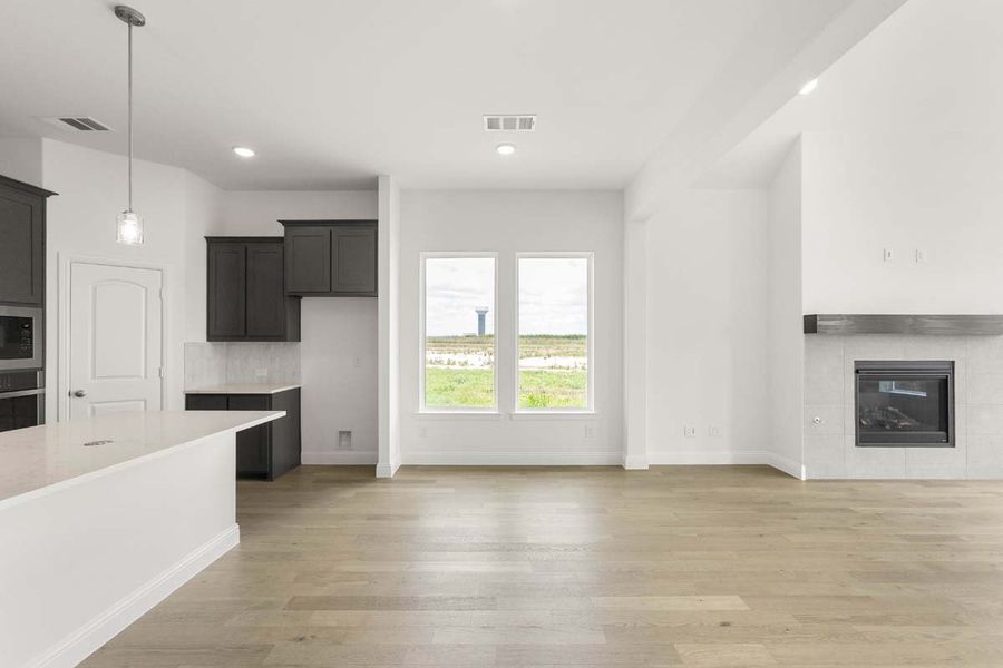 Spacious, unfurnished interior of a new home in Timberbrook, Justin (Image 21).