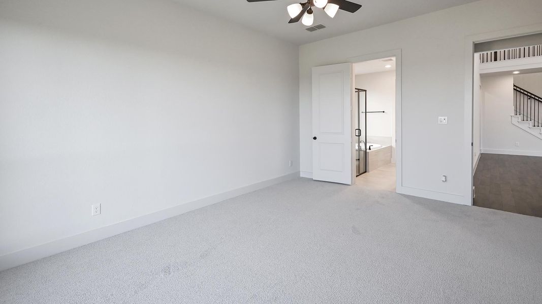 Spacious, unfurnished interior of a new home in Crosswinds 50', Kyle (Image 14).