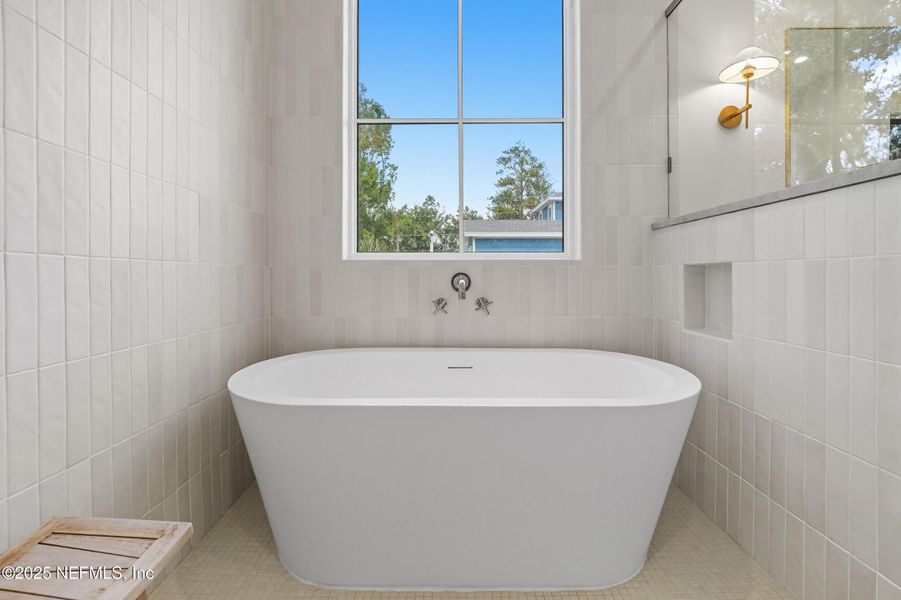 Furnished interior view inside a new home in , Ponte Vedra Beach (Image 29).