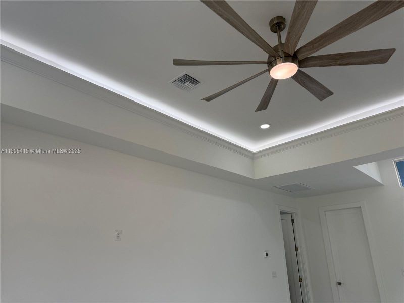 Close-up of interior finishes inside a home in , Lehigh Acres (Image 19).