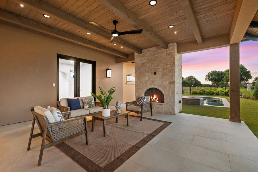 Dine al fresco 365 days a year!