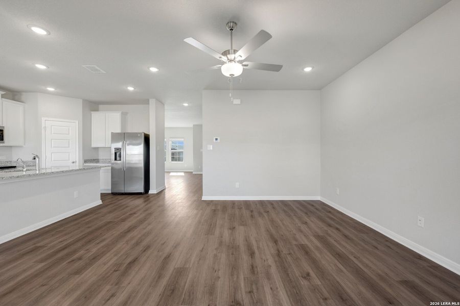 Spacious, unfurnished interior of a new home in Paloma Park, Converse (Image 42).