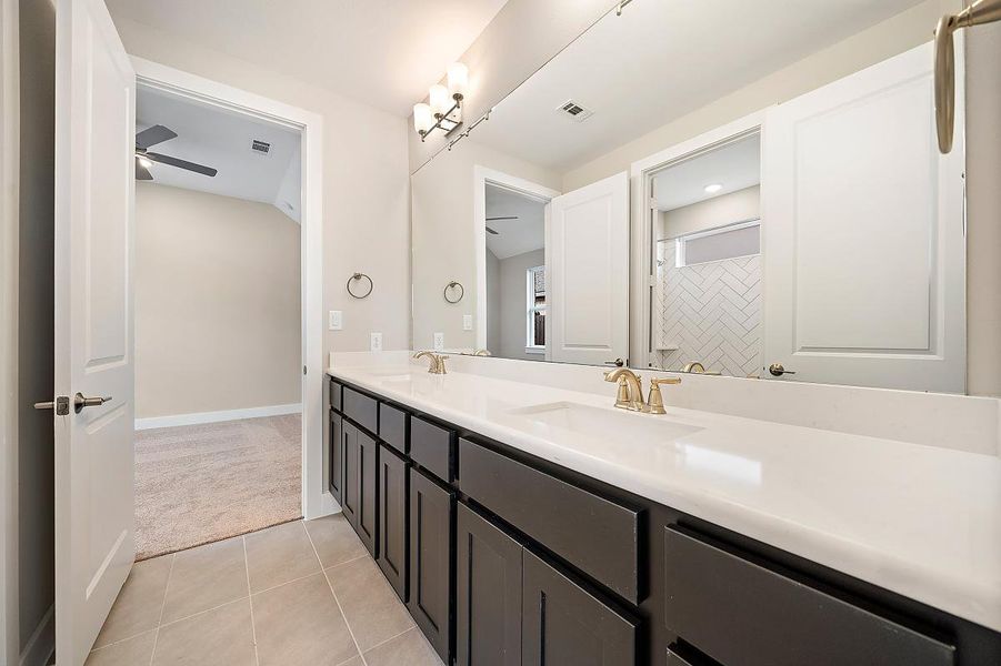 Representative furnished interior of a home built from the Waterlily by Caldwell Homes in Chambers Creek, Willis (Image 6). Representative furnished interior of a home built from the Waterlily by Caldwell Homes in Chambers Creek, Willis (Image 6).