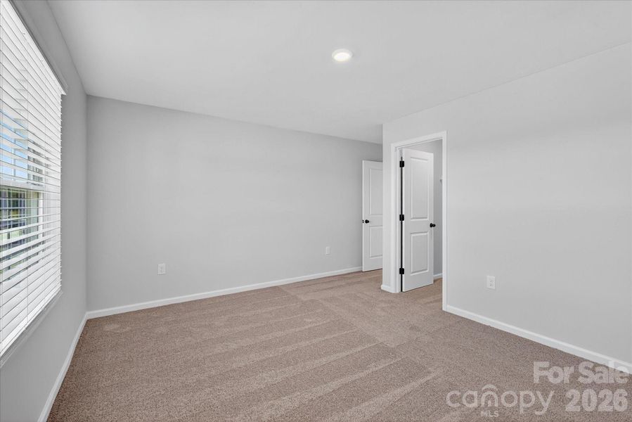 Spacious, unfurnished interior of a new home in Stagecoach Station, Gastonia (Image 27). Spacious, unfurnished interior of a new home in Stagecoach Station, Gastonia (Image 27).