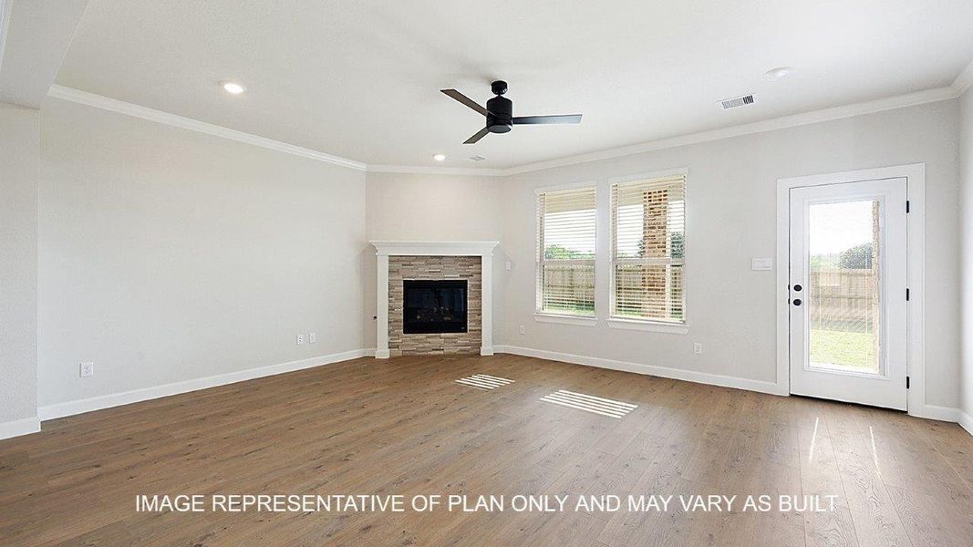 Spacious, unfurnished interior of a new home in Wellborn Settlement, College Station (Image 15).