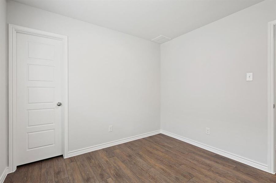 Spacious, unfurnished interior of a new home in Christian Meadows, Ennis (Image 16).
