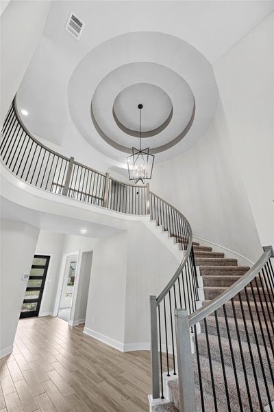 Spacious, unfurnished interior of a new home in Sunterra (Katy ISD), Katy (Image 10). Spacious, unfurnished interior of a new home in Sunterra (Katy ISD), Katy (Image 10).