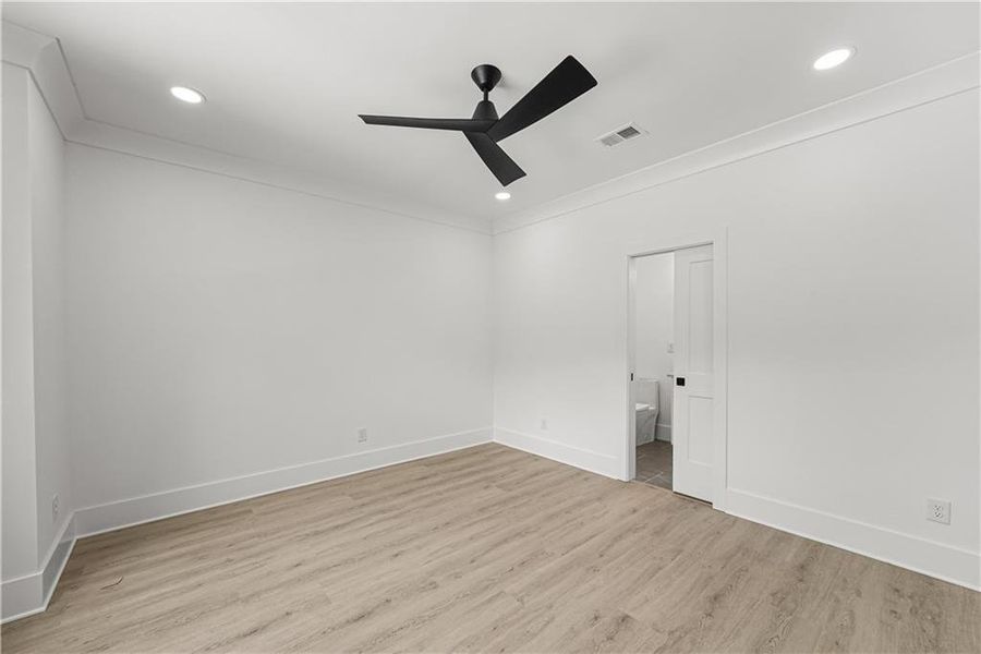 Spacious, unfurnished interior of a new home in , Atlanta (Image 25). Spacious, unfurnished interior of a new home in , Atlanta (Image 25).