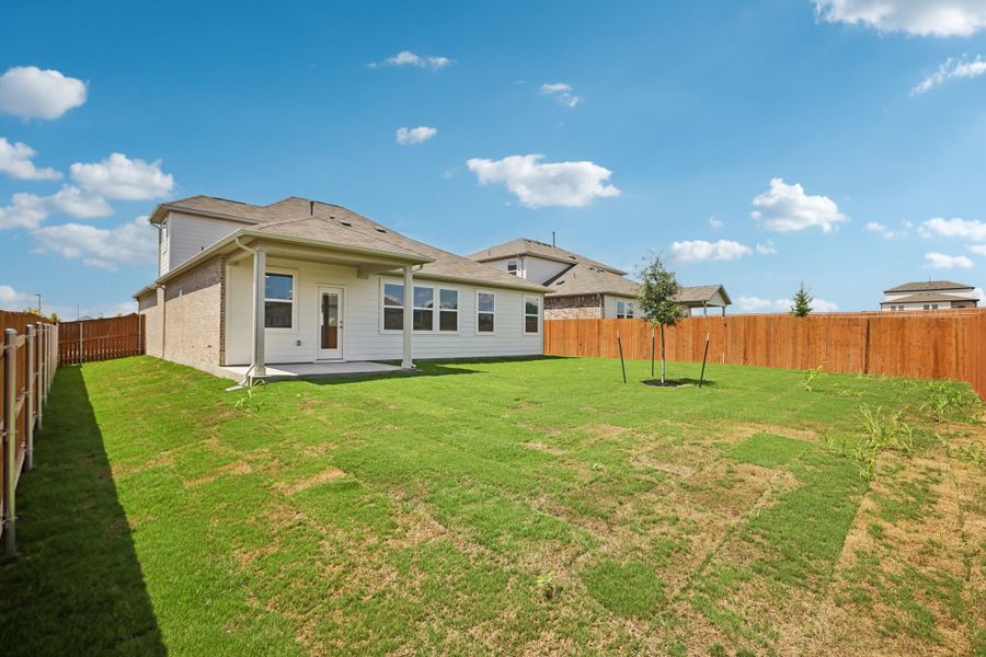 Exterior details and patio area of a home in Lisso, Pflugerville (Image 21).