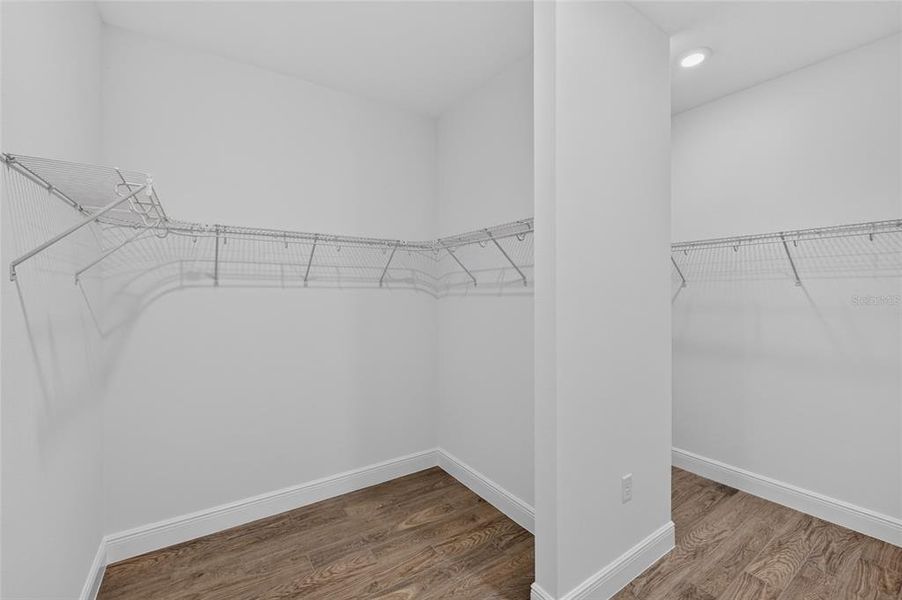 Spacious, unfurnished interior of a new home in , Ocala (Image 48).