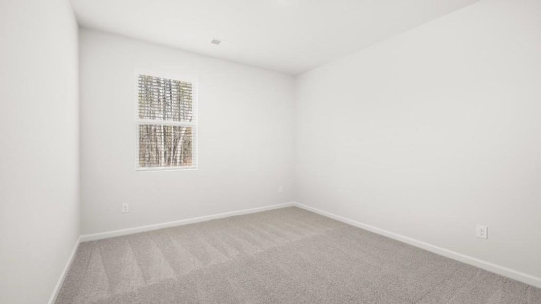 Spacious, unfurnished interior of a new home in South Wind, Union City (Image 27).