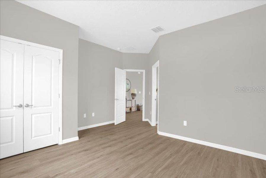 Spacious, unfurnished interior of a new home in , Ocala (Image 18).
