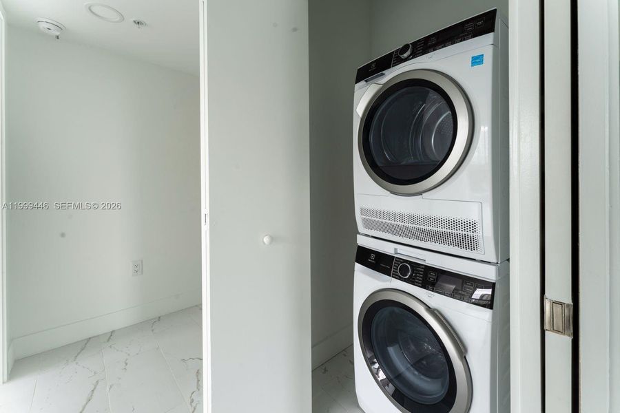 Close-up of interior finishes inside a home in , Hollywood (Image 6).