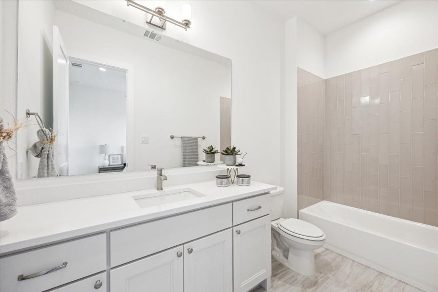 Ensuite Bath. Ensuite Bath.