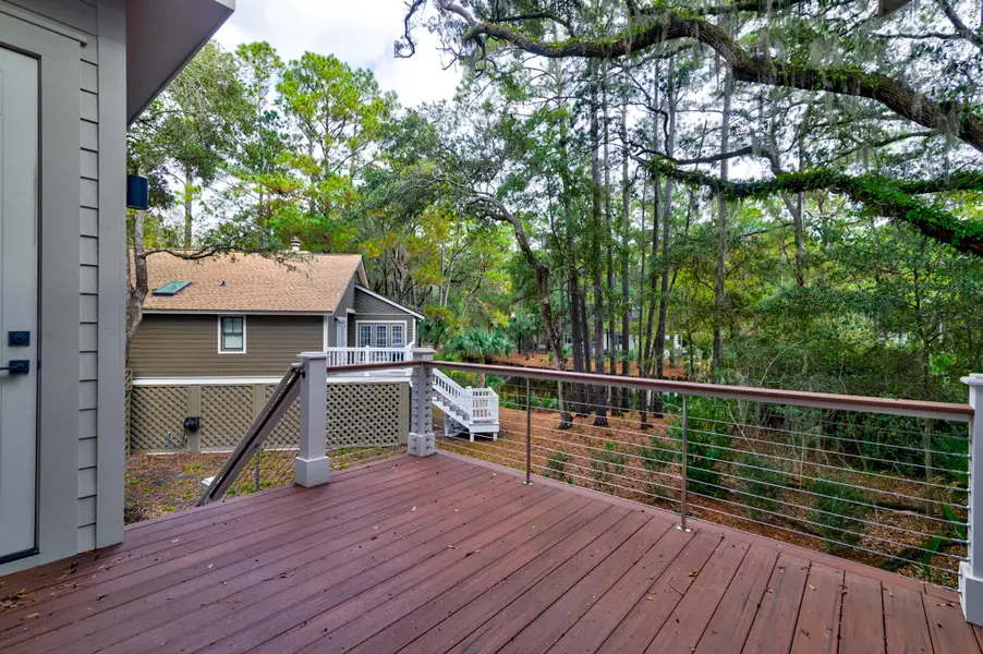 Exterior details and patio area of a home in , Seabrook Island (Image 3).