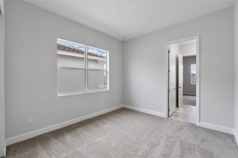 Spacious, unfurnished interior of a new home in , Loxahatchee (Image 38).