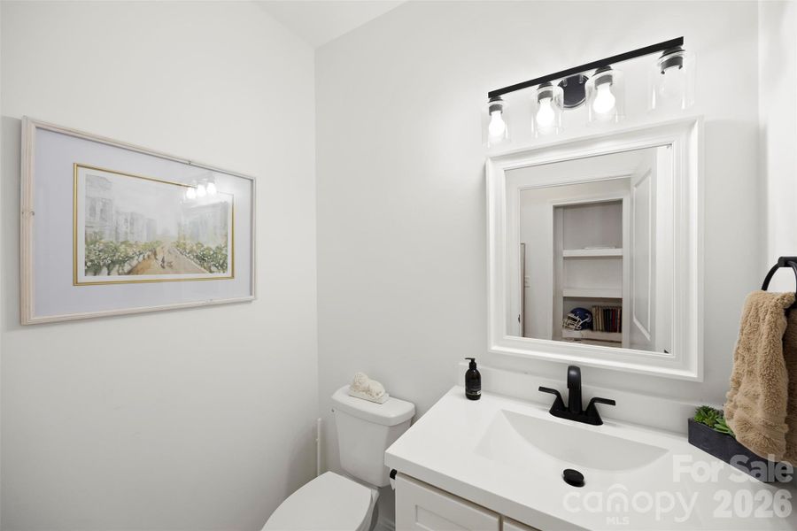 Furnished interior view inside a new home in , Kings Mountain (Image 13).