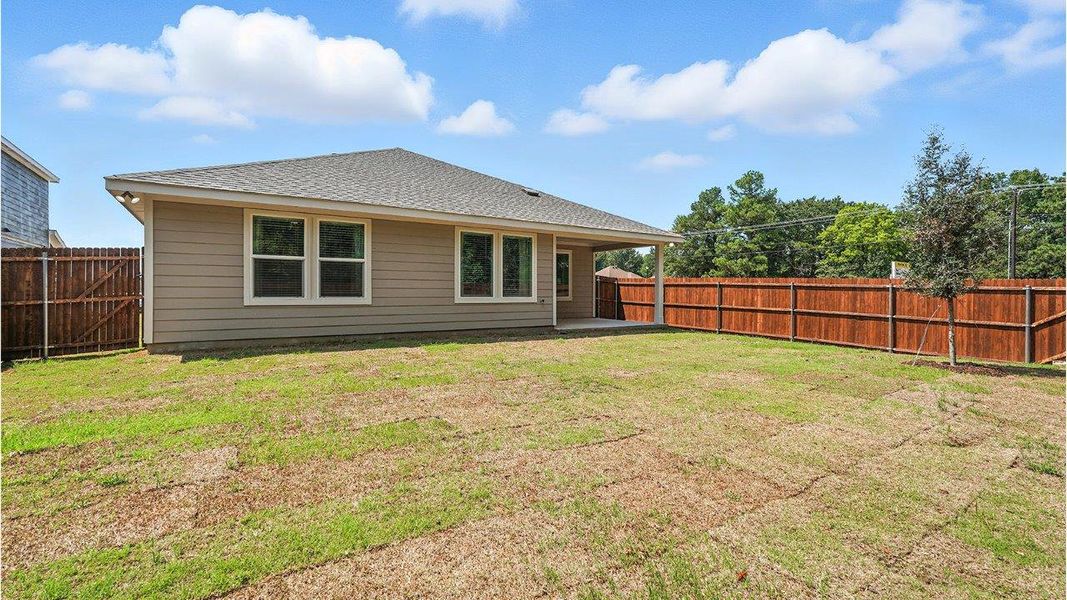 Representative exterior photo of a completed home built from the Huntsville by D.R. Horton in The Reserve at Timber Creek, Lindale, TX (Image 22).