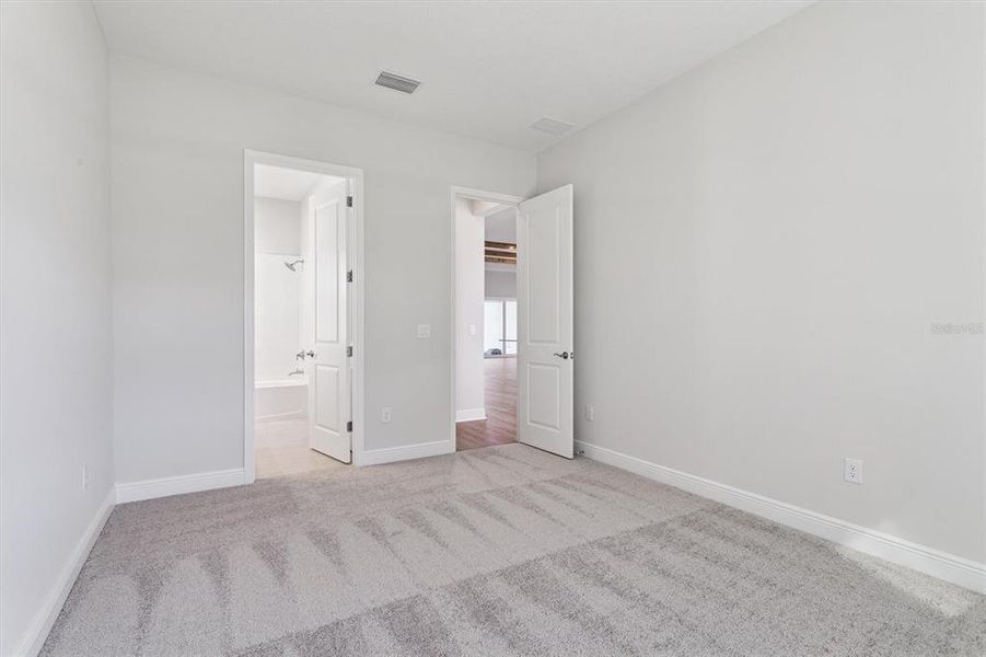 Spacious, unfurnished interior of a new home in Oakfield, Parrish (Image 30).