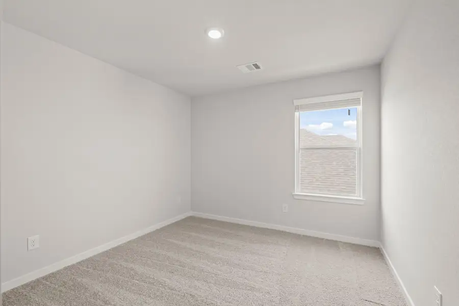 Spacious, unfurnished interior of a new home in Sunterra, Katy (Image 9). Spacious, unfurnished interior of a new home in Sunterra, Katy (Image 9).