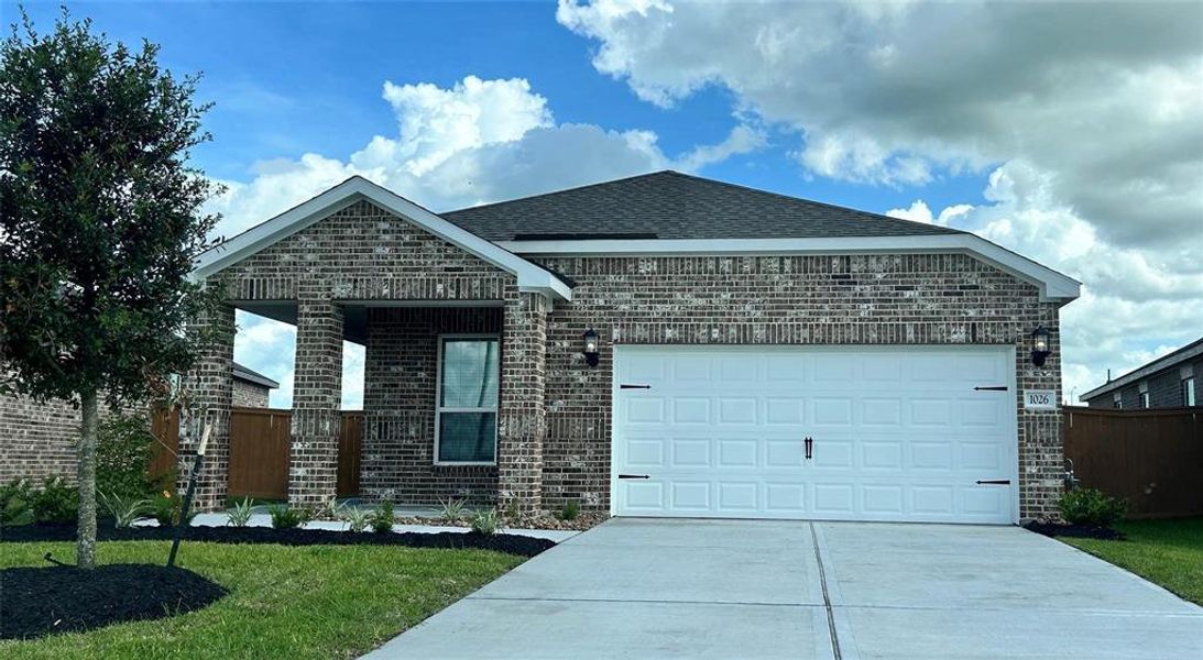 The welcoming exterior of the Robin floor plan.