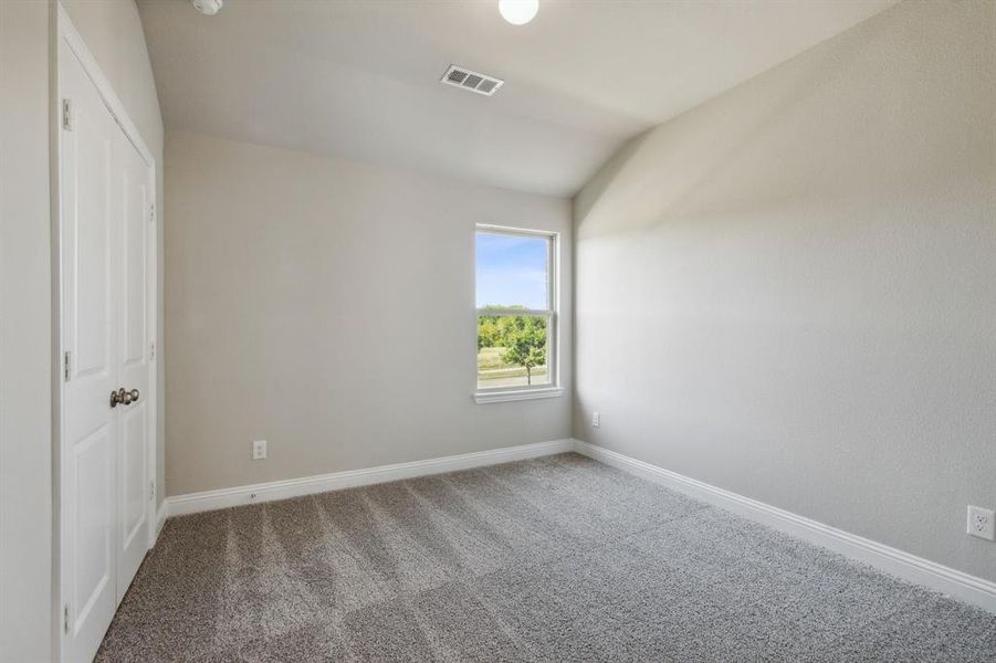 Spacious, unfurnished interior of a new home in Villas of Middleton, Plano (Image 15).