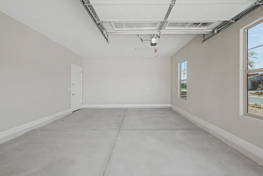 Spacious, unfurnished interior of a new home in Bellero Estates, Queen Creek (Image 32).