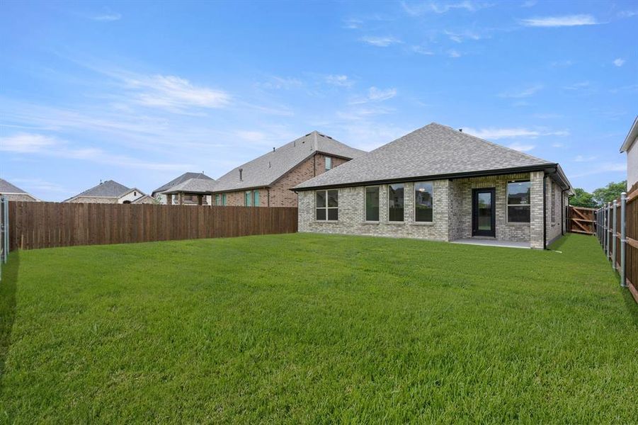 816 Alderwood-Back-1