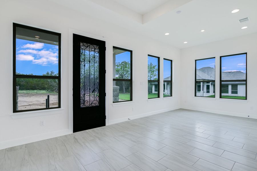 Representative unfurnished interior of a home built from the Casita by Giddens Homes in Whispering Wind, Bertram (Image 57).