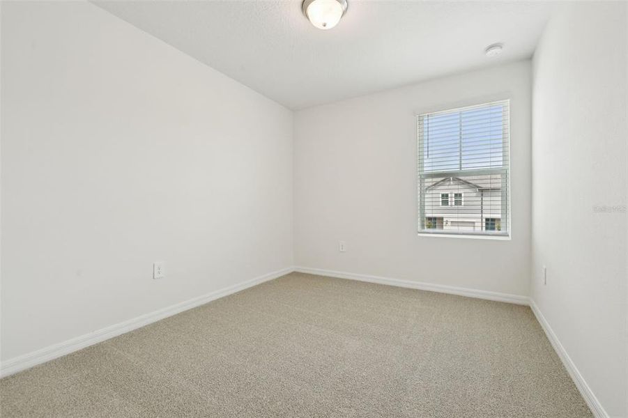 Spacious, unfurnished interior of a new home in Cagan Crossings West, Clermont (Image 31).