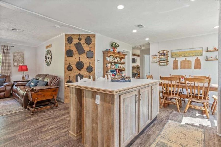 Image 44 of a home in .
