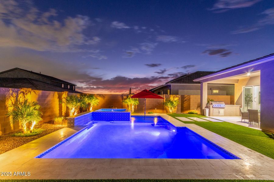 44 Sinclair 44 Sinclair