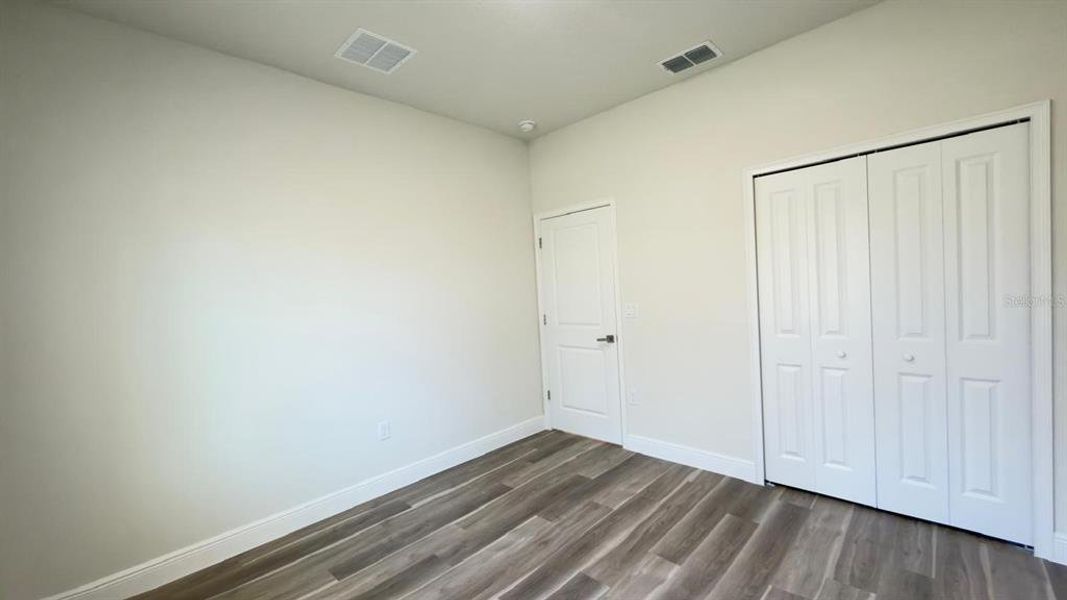 Spacious, unfurnished interior of a new home in , Ocala (Image 35).