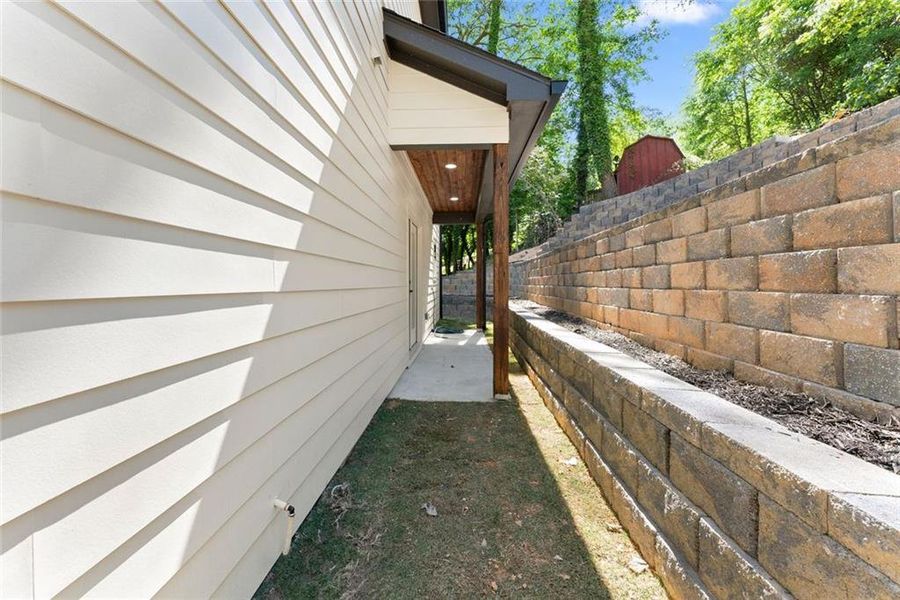 Exterior details and patio area of a home in , Gainesville (Image 26).
