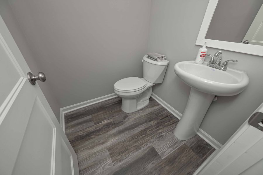 Image 33 of a home in Lake Shore.